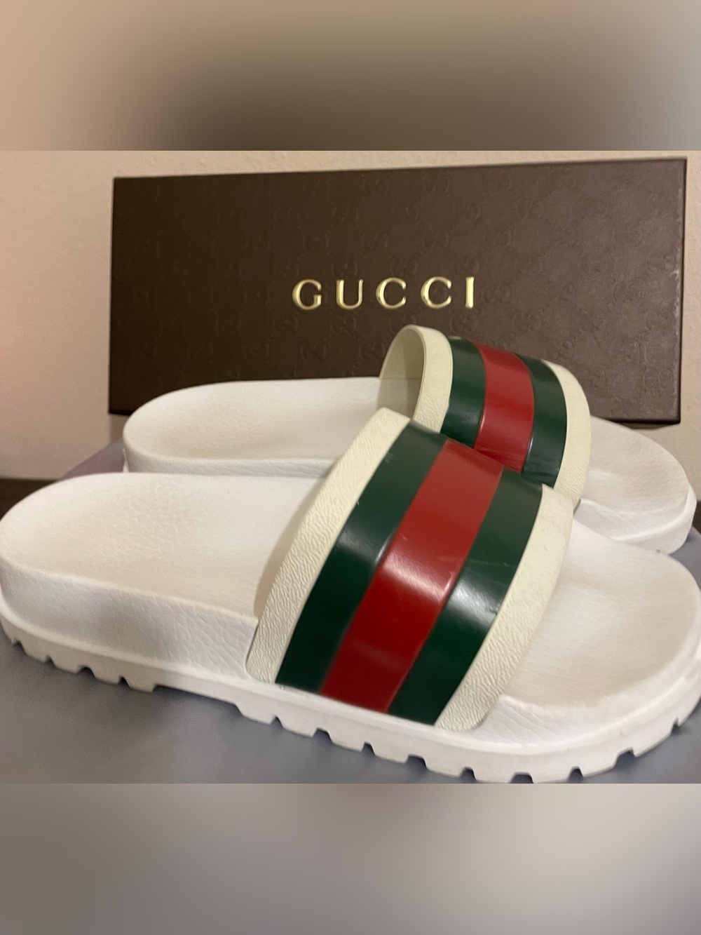 Gucci White Slides with Red & Green Stripe - Picture 2 of 5